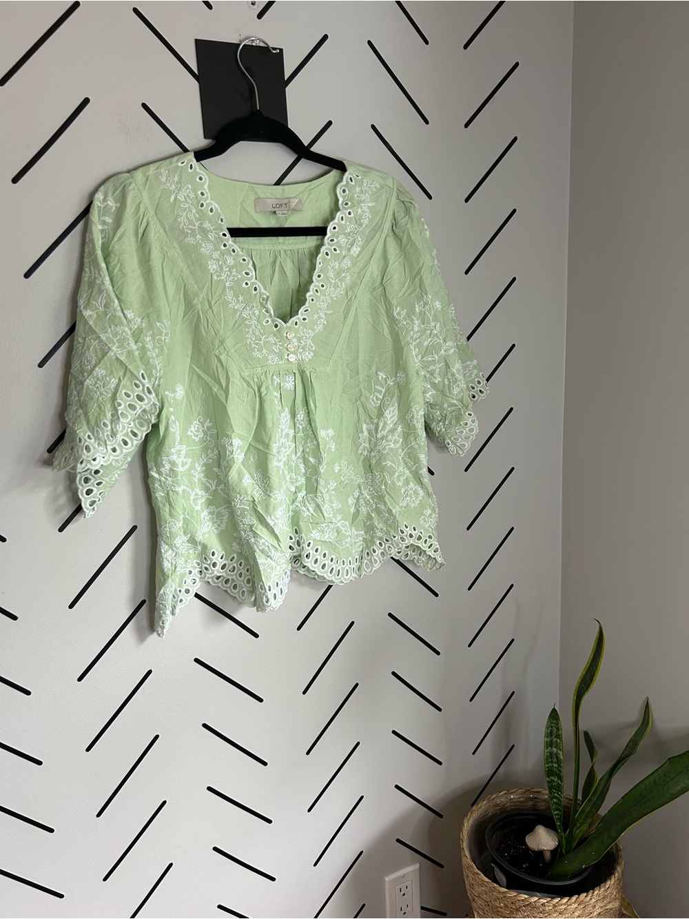 NWOT LOFT eyelet embroidered scallop hem blouse